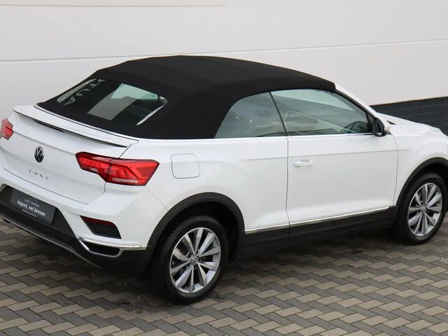 Фольксваген Ти-Рок 2020 в Европе на Automoto.ua Белый Фольксваген Ти-Рок, объемом двигателя 1 л и пробегом 23 тыс. км за 28924 $, фото 8 на Automoto.ua