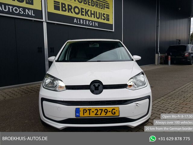 Фольксваген Ап 2017 в Европе на Automoto.ua Белый Фольксваген Ап, объемом двигателя 1 л и пробегом 96 тыс. км за 2900 $, фото 2 на Automoto.ua