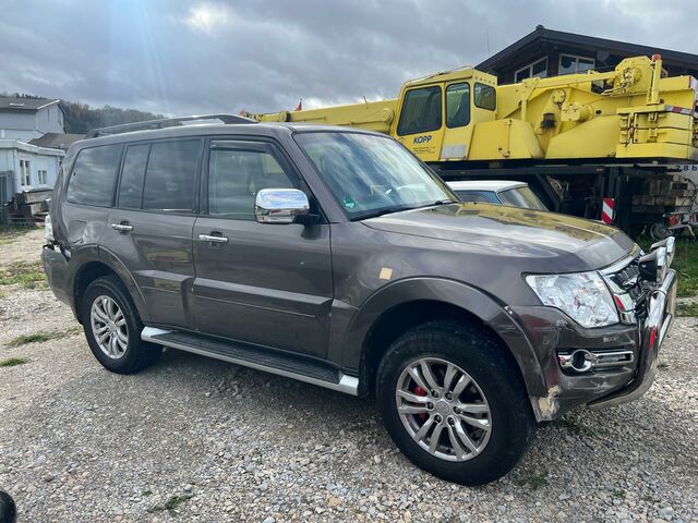 Мицубиси Паджеро 2017 в Европе на Automoto.ua Мицубиси Паджеро, объемом двигателя 3.2 л и пробегом 118 тыс. км за 16700 $, фото 1 на Automoto.ua