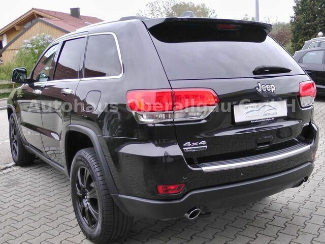 Чорний Джип Grand Cherokee, об'ємом двигуна 2.99 л та пробігом 142 тис. км за 19214 $, фото 7 на Automoto.ua