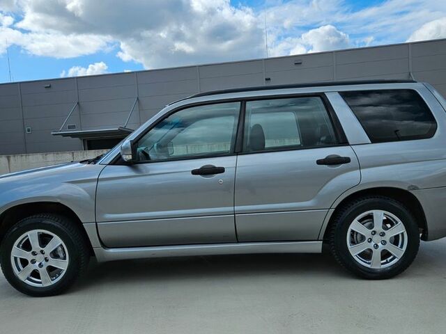 Сірий Субару Forester, об'ємом двигуна 2 л та пробігом 199 тис. км за 5920 $, фото 3 на Automoto.ua