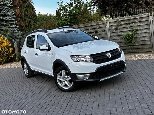 Дачия Sandero StepWay, объемом двигателя 1 л и пробегом 98 тыс. км за 5810 $, фото 2 на Automoto.ua