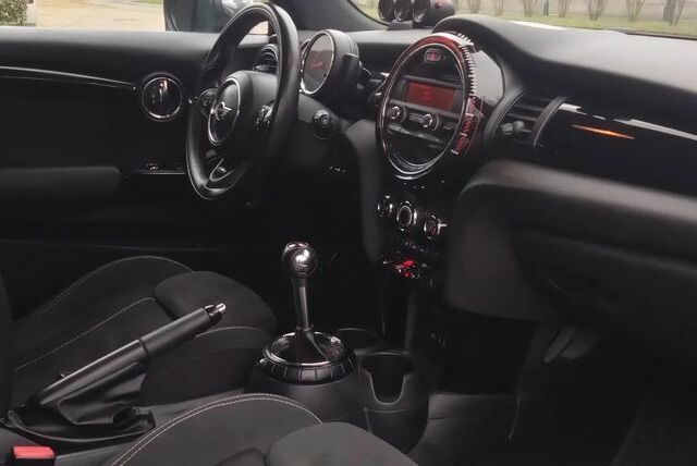 Мини John Cooper Works, объемом двигателя 2 л и пробегом 219 тыс. км за 10540 $, фото 17 на Automoto.ua