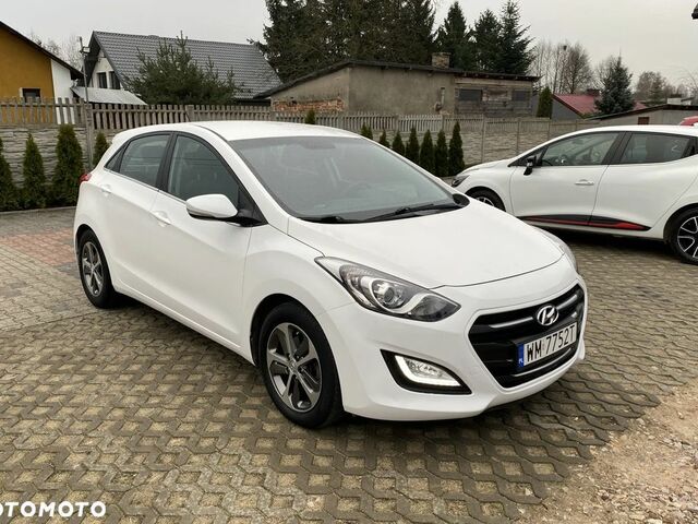 Хендай i30, об'ємом двигуна 1.58 л та пробігом 126 тис. км за 7538 $, фото 3 на Automoto.ua