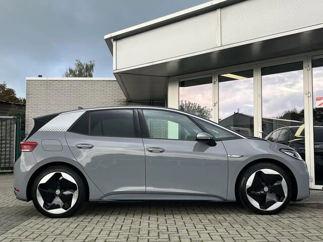Фольксваген ID.3 2020 у Європі на Automoto.ua Сірий Фольксваген ID.3, об'ємом двигуна 0 л та пробігом 129 тис. км за 19430 $, фото 2 на Automoto.ua