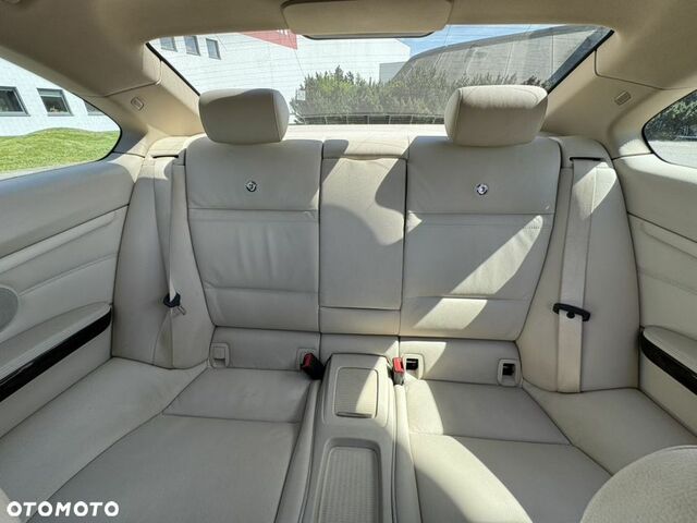 BMW-Alpina D3, объемом двигателя 2 л и пробегом 245 тыс. км за 14404 $, фото 15 на Automoto.ua