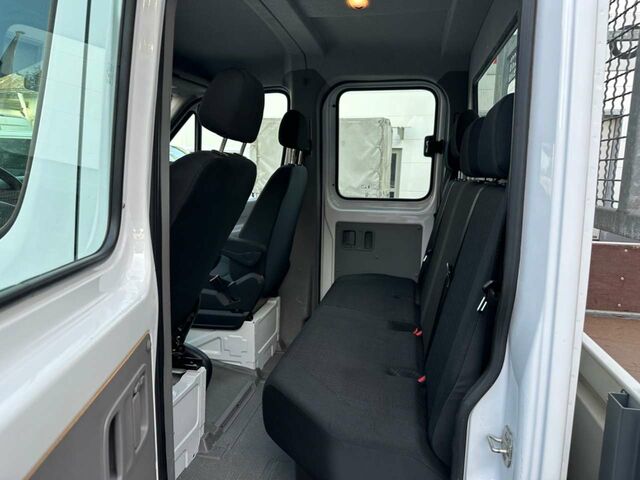 Белый Мерседес Sprinter, объемом двигателя 2.14 л и пробегом 63 тыс. км за 30967 $, фото 11 на Automoto.ua