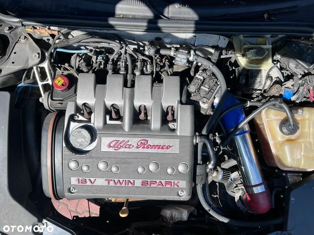 Альфа Ромео ГТВ 1998 в Европе на Automoto.ua Черный Альфа Ромео ГТВ, объемом двигателя 1 л и пробегом 246 тыс. км за 2906 $, фото 14 на Automoto.ua