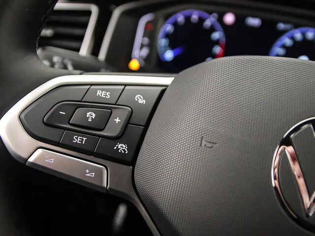 Фольксваген Taigo 2024 у Європі на Automoto.ua Чорний Фольксваген Taigo, об'ємом двигуна 1 л та пробігом 10 тис. км за 40978 $, фото 12 на Automoto.ua