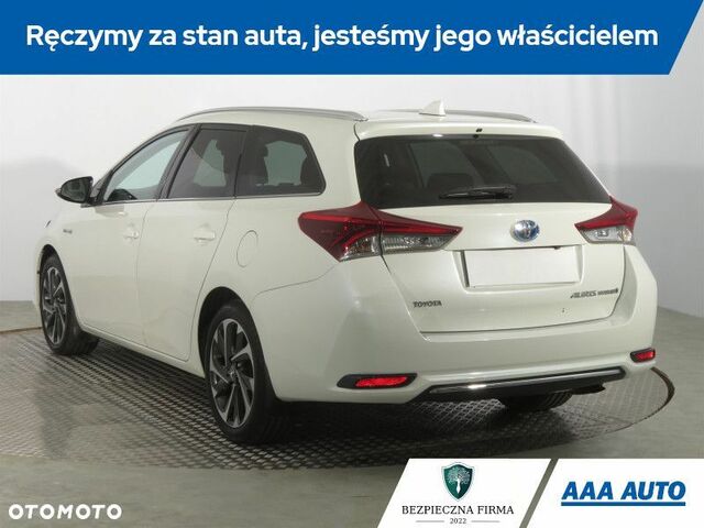 Тойота Ауріс, об'ємом двигуна 1.8 л та пробігом 123 тис. км за 15119 $, фото 4 на Automoto.ua