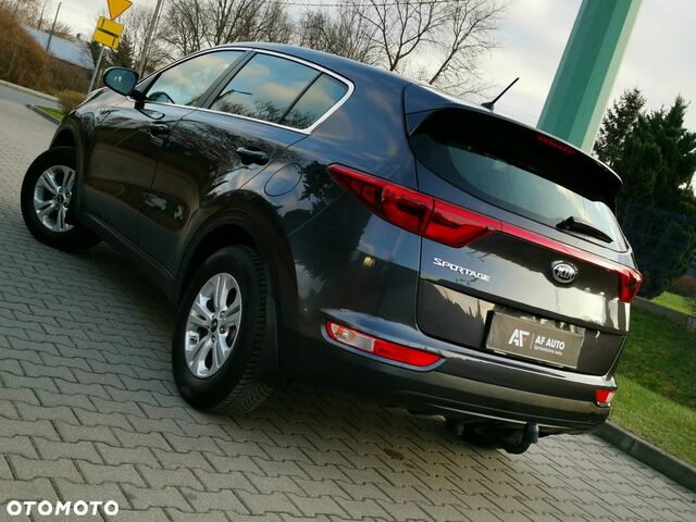 Кіа Sportage, об'ємом двигуна 1.59 л та пробігом 188 тис. км за 12959 $, фото 16 на Automoto.ua