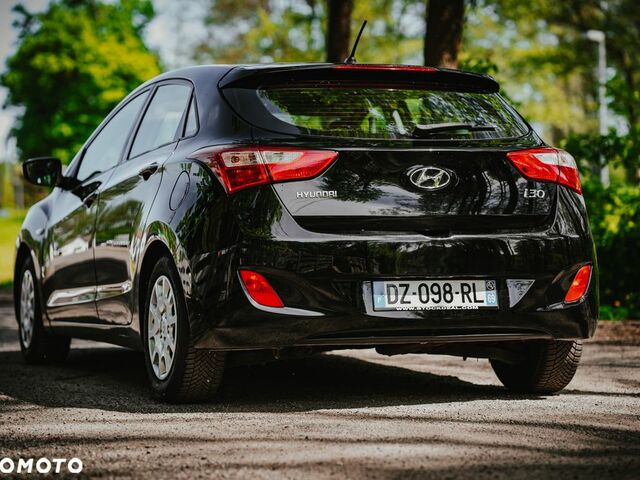 Хендай i30, объемом двигателя 1.4 л и пробегом 127 тыс. км за 5810 $, фото 2 на Automoto.ua