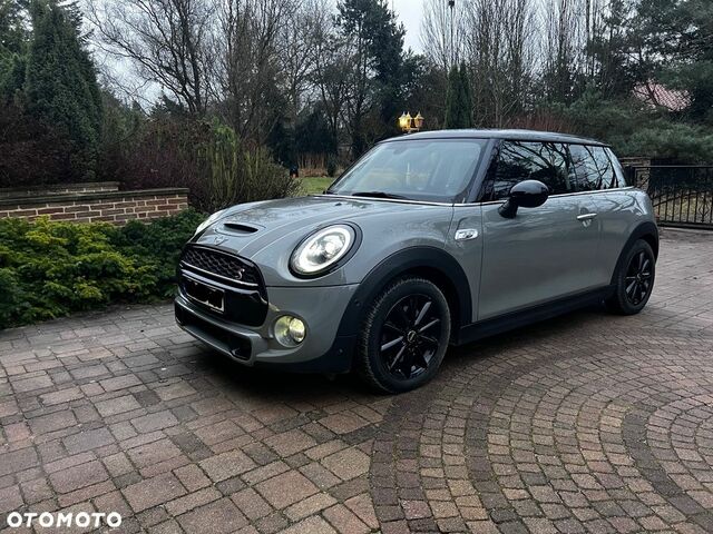 Міні Cooper S, об'ємом двигуна 2 л та пробігом 70 тис. км за 20518 $, фото 1 на Automoto.ua