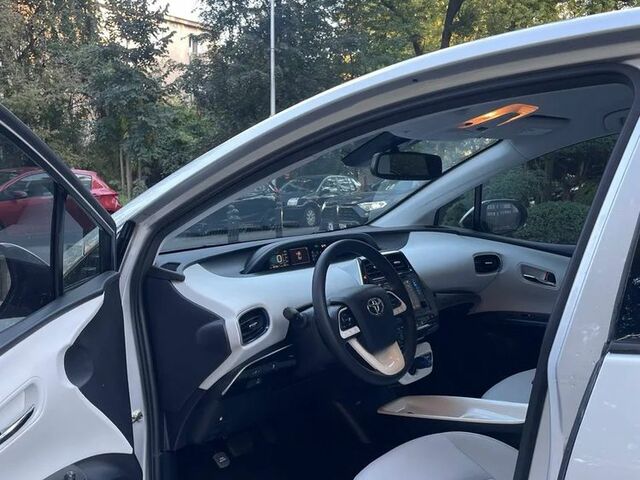 Тойота Пріус, об'ємом двигуна 1.8 л та пробігом 100 тис. км за 14406 $, фото 7 на Automoto.ua