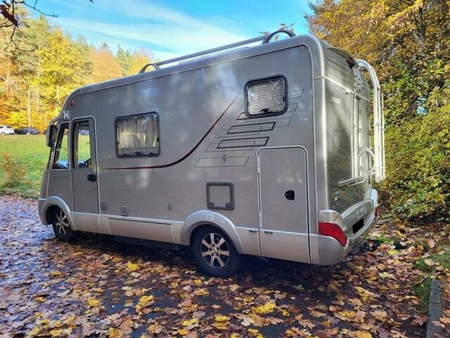 Серый Caravans-Wohnm Hymer, объемом двигателя 0 л и пробегом 76 тыс. км за 43384 $, фото 8 на Automoto.ua