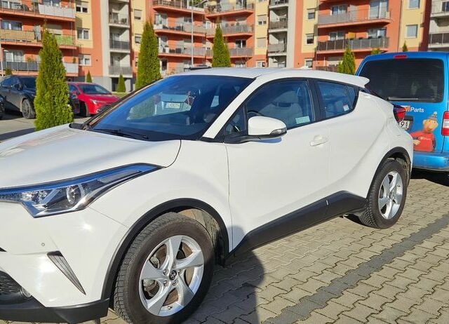 Тойота C-HR, об'ємом двигуна 1.2 л та пробігом 28 тис. км за 18337 $, фото 3 на Automoto.ua