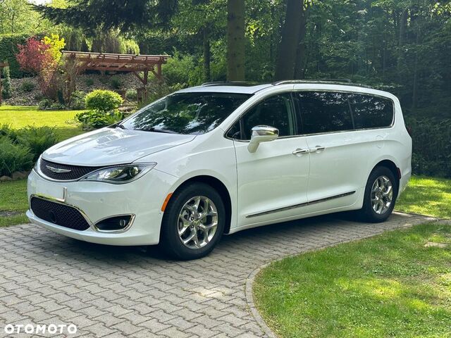 Крайслер Pacifica, об'ємом двигуна 3.6 л та пробігом 112 тис. км за 32289 $, фото 1 на Automoto.ua