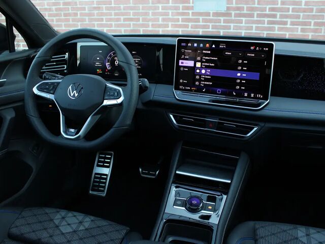 Фольксваген Тигуан 2025 в Европе на Automoto.ua Черный Фольксваген Тигуан, объемом двигателя 1.5 л и пробегом 3 тыс. км за 65014 $, фото 4 на Automoto.ua