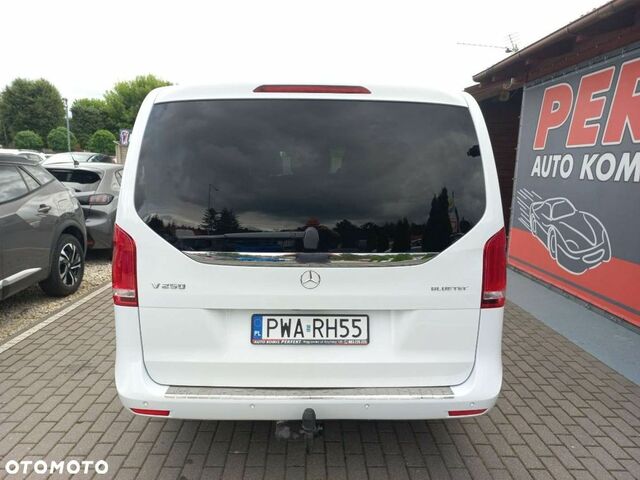 Мерседес В-Класс 2015 в Европе на Automoto.ua Белый Мерседес В-Класс, объемом двигателя 2.14 л и пробегом 299 тыс. км за 30676 $, фото 6 на Automoto.ua