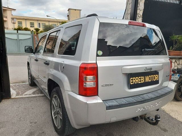 Джип Патриот 2009 в Европе на Automoto.ua Серый Джип Патриот, объемом двигателя 1.97 л и пробегом 198 тыс. км за 4000 $, фото 12 на Automoto.ua