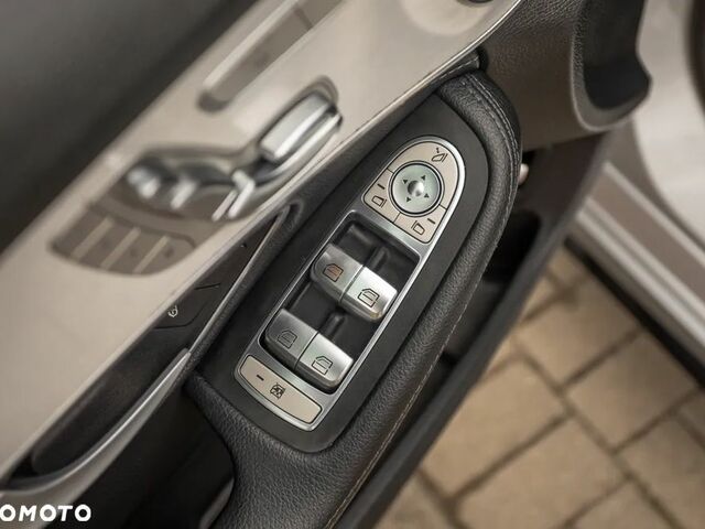 Мерседес Ц-Класс 2015 в Европе на Automoto.ua Серый Мерседес Ц-Класс, объемом двигателя 1 л и пробегом 136 тыс. км за 19347 $, фото 27 на Automoto.ua