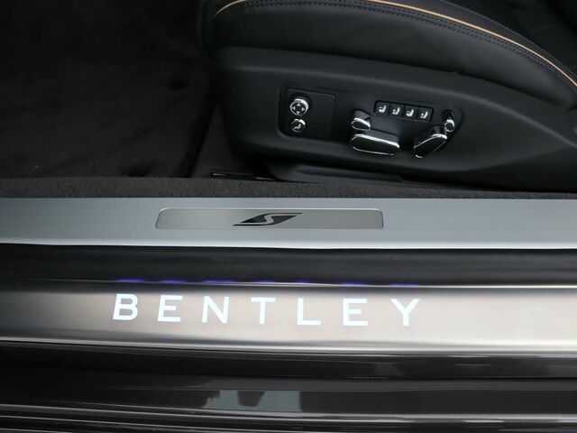 Серый Бентли Континенталь ГТ, объемом двигателя 4 л и пробегом 56 тыс. км за 419468 $, фото 12 на Automoto.ua