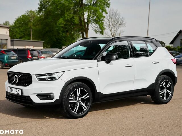 Вольво XC40, объемом двигателя 1.97 л и пробегом 145 тыс. км за 25227 $, фото 4 на Automoto.ua