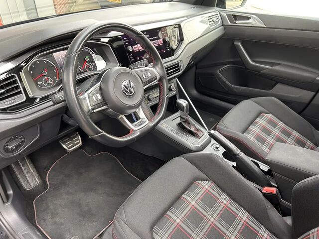 Фольксваген Polo GTI 2018 у Європі на Automoto.ua Чорний Фольксваген Polo GTI, об'ємом двигуна 1.98 л та пробігом 61 тис. км за 25668 $, фото 9 на Automoto.ua