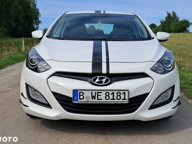 Хендай i30, объемом двигателя 1.4 л и пробегом 138 тыс. км за 7322 $, фото 7 на Automoto.ua