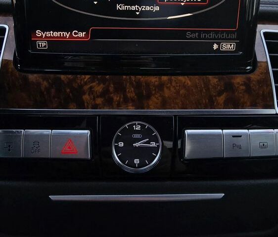 Ауди А8 2011 в Европе на Automoto.ua Черный Ауди А8, объемом двигателя 2.97 л и пробегом 300 тыс. км за 86100 $, фото 33 на Automoto.ua