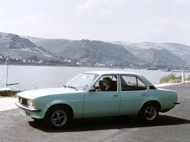 Опель Аскона, Седан 1978 - 1981 2,0 Berlina