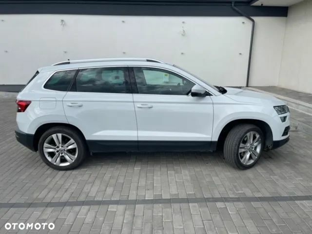 Шкода Karoq, об'ємом двигуна 1.5 л та пробігом 100 тис. км за 20086 $, фото 1 на Automoto.ua