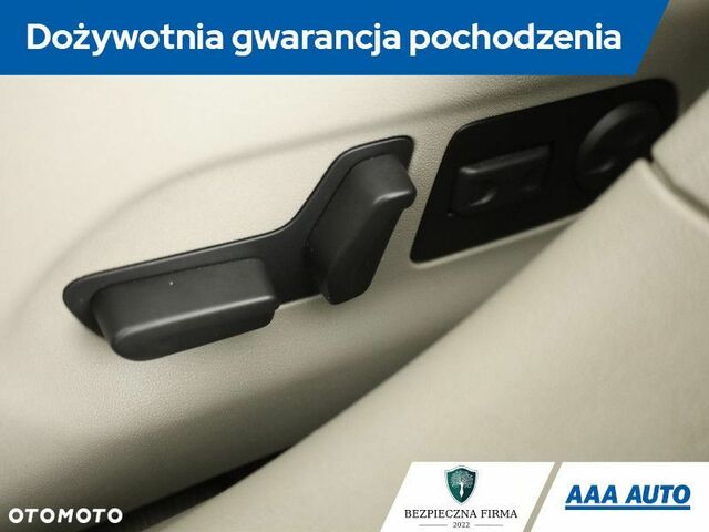 Ситроен С5, объемом двигателя 2 л и пробегом 165 тыс. км за 3888 $, фото 21 на Automoto.ua