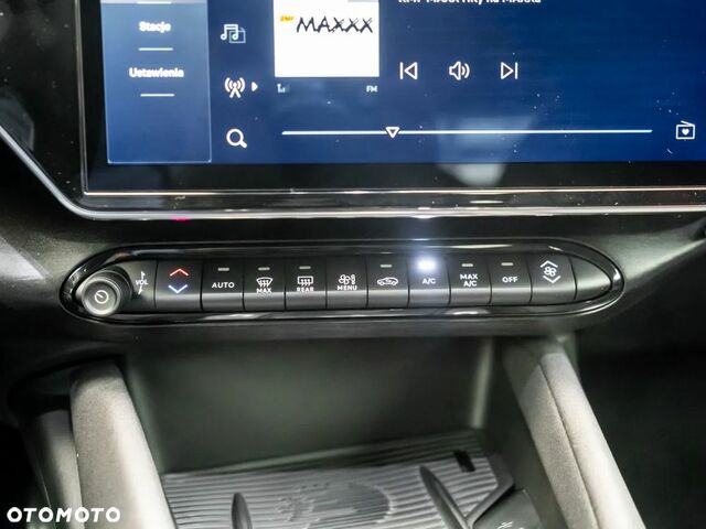 Альфа Ромео Джуниор 2025 в Европе на Automoto.ua Серый Альфа Ромео Джуниор, объемом двигателя 1 л и пробегом 350 тыс. км за 34601 $, фото 26 на Automoto.ua