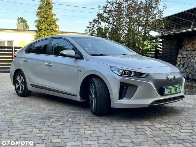 Хендай Ioniq, объемом двигателя 0 л и пробегом 79 тыс. км за 17171 $, фото 2 на Automoto.ua