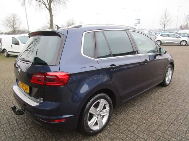 Фольксваген Гольф Спортсван 2015 у Європі на Automoto.ua Синій Фольксваген Гольф Спортсван, об'ємом двигуна 1.2 л та пробігом 191 тис. км за 6950 $, фото 4 на Automoto.ua