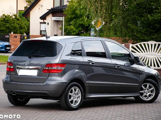 Мерседес Б-класс 2009 в Европе на Automoto.ua Серый Мерседес Б-класс, объемом двигателя 1 л и пробегом 219 тыс. км за 4819 $, фото 21 на Automoto.ua