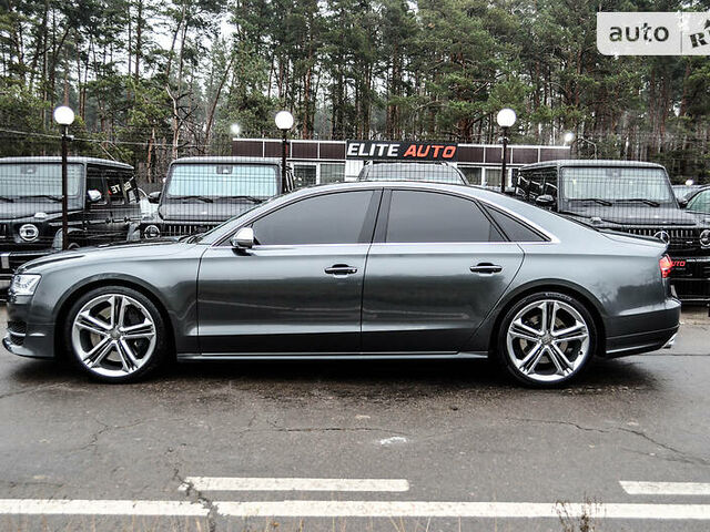 Ауди С8, Седан 2011 - н.в. 4,0 TFSI (520) quattro
