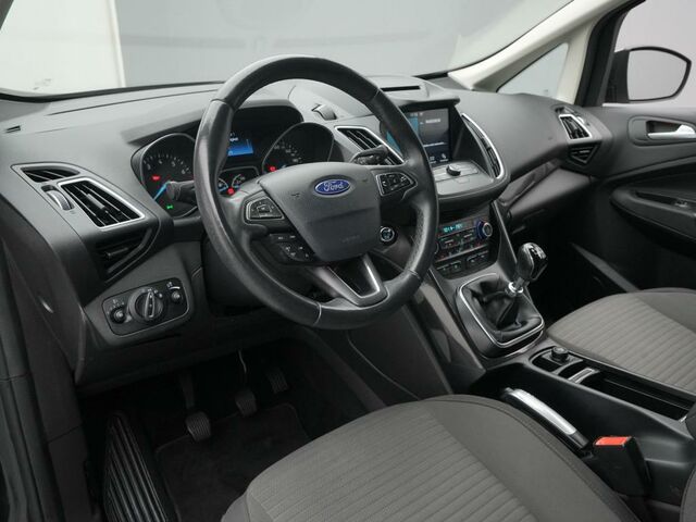 Форд Сі-Макс 2019 у Європі на Automoto.ua Форд Сі-Макс, об'ємом двигуна 1 л та пробігом 99 тис. км за 9900 $, фото 9 на Automoto.ua