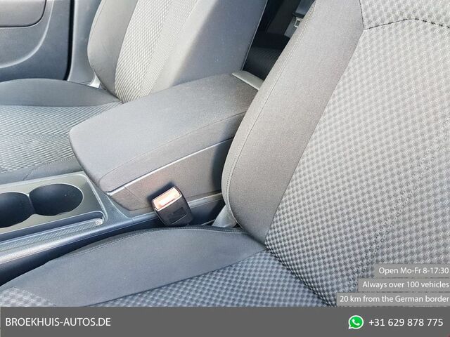 Фольксваген Пассат 2011 у Європі на Automoto.ua Чорний Фольксваген Пассат, об'ємом двигуна 1.39 л та пробігом 205 тис. км за 4232 $, фото 20 на Automoto.ua