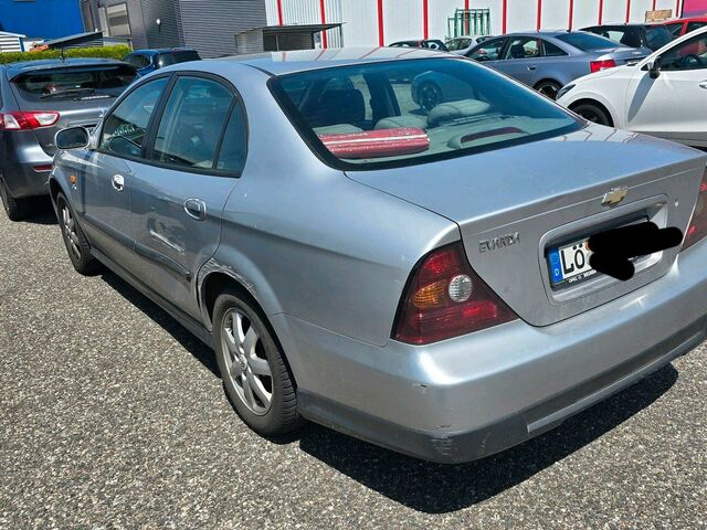 Шевроле Эванда 2004 в Европе на Automoto.ua Серый Шевроле Эванда, объемом двигателя 0 л и пробегом 103 тыс. км за 800 $, фото 4 на Automoto.ua