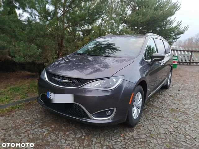 Крайслер Pacifica, об'ємом двигуна 3.61 л та пробігом 55 тис. км за 23758 $, фото 1 на Automoto.ua