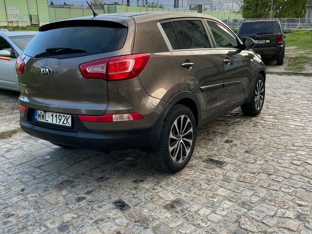 Кіа Sportage, об'ємом двигуна 1.59 л та пробігом 208 тис. км за 8315 $, фото 5 на Automoto.ua