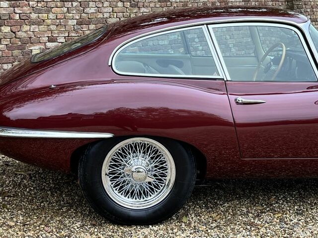 Червоний Ягуар E-Type, об'ємом двигуна 0 л та пробігом 30 тис. км за 158197 $, фото 19 на Automoto.ua