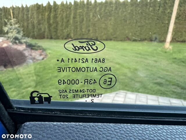 Форд Фієста, об'ємом двигуна 1.6 л та пробігом 130 тис. км за 8294 $, фото 22 на Automoto.ua