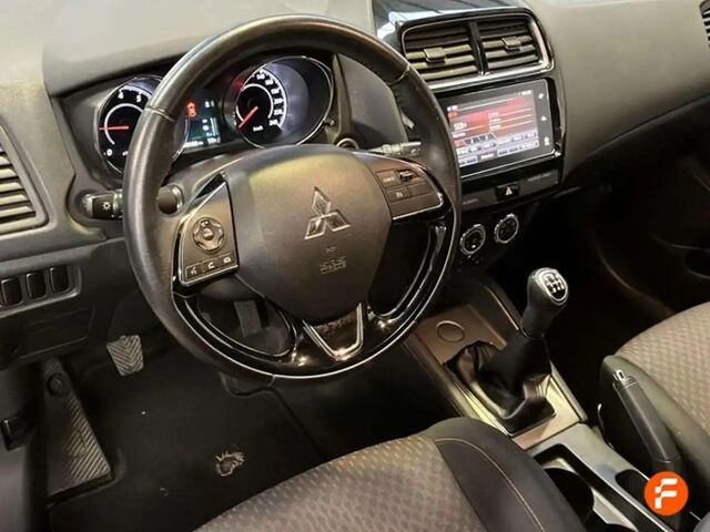 Мицубиси АСХ 2019 в Европе на Automoto.ua Красный Мицубиси АСХ, объемом двигателя 1.59 л и пробегом 148 тыс. км за 13385 $, фото 11 на Automoto.ua