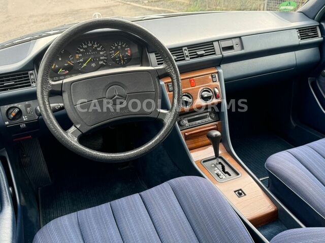 Мерседес 200 1988 в Европе на Automoto.ua Белый Мерседес 200, объемом двигателя 1.98 л и пробегом 196 тыс. км за 8841 $, фото 20 на Automoto.ua