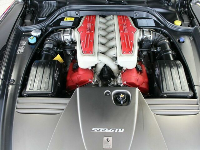 Черный Феррари 599 GTB, объемом двигателя 6 л и пробегом 45 тыс. км за 151466 $, фото 18 на Automoto.ua