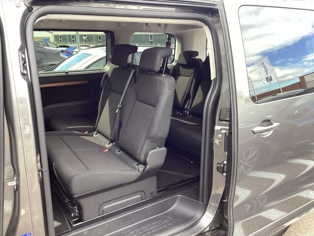 Тойота Proace Verso 2023 у Європі на Automoto.ua Тойота Proace Verso, об'ємом двигуна 0 л та пробігом 43 тис. км за 39900 $, фото 8 на Automoto.ua