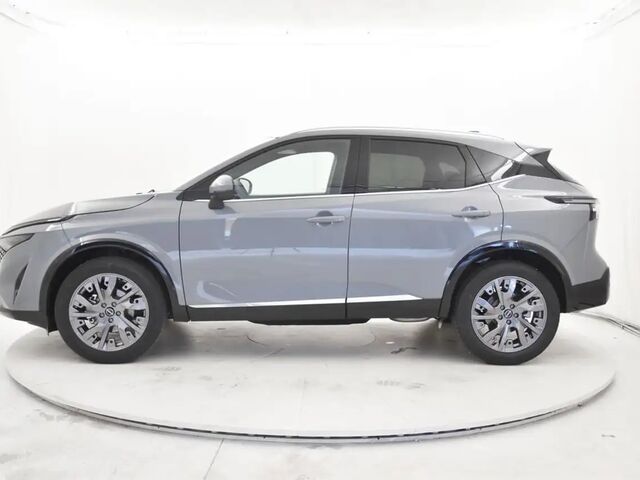 Ниссан Кашкай 2025 в Европе на Automoto.ua Серый Ниссан Кашкай, объемом двигателя 1.33 л и пробегом 10 тыс. км за 35607 $, фото 2 на Automoto.ua